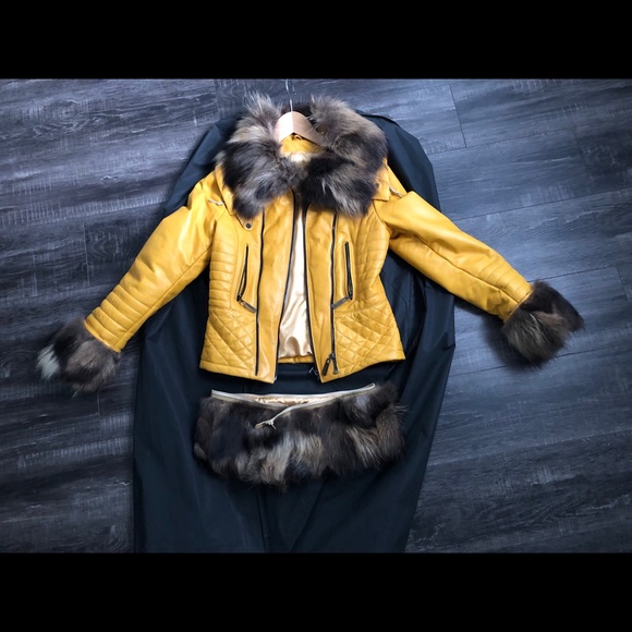 COPY - European bought FOX FUR LEATHER JAC… - Picture 3 of 3